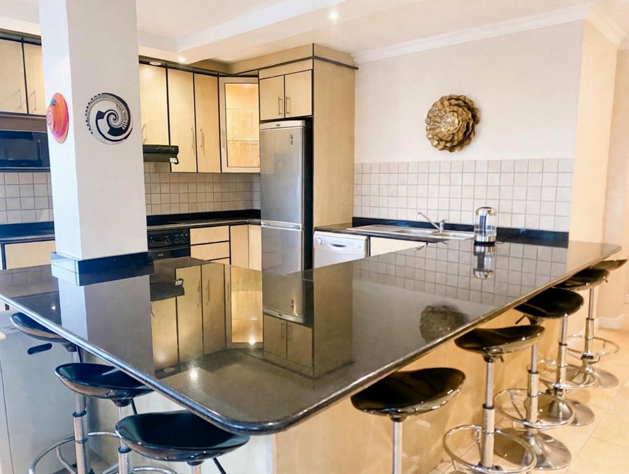 To Let 4 Bedroom Property for Rent in Old Place Western Cape
